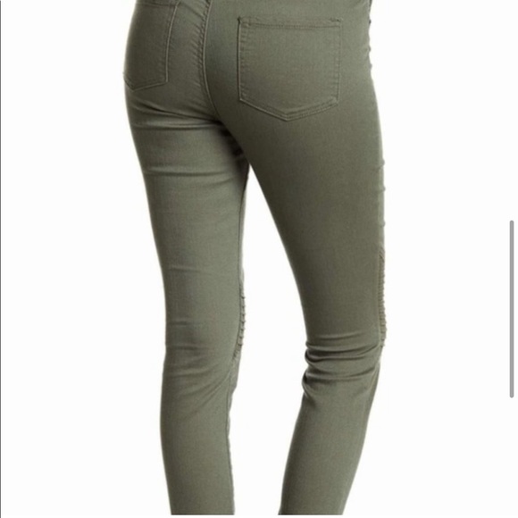 JOE’s Moto Slim Denim Pant
Ultra Slim Stretch SZ 10/30 NWT!! - Picture 6 of 10